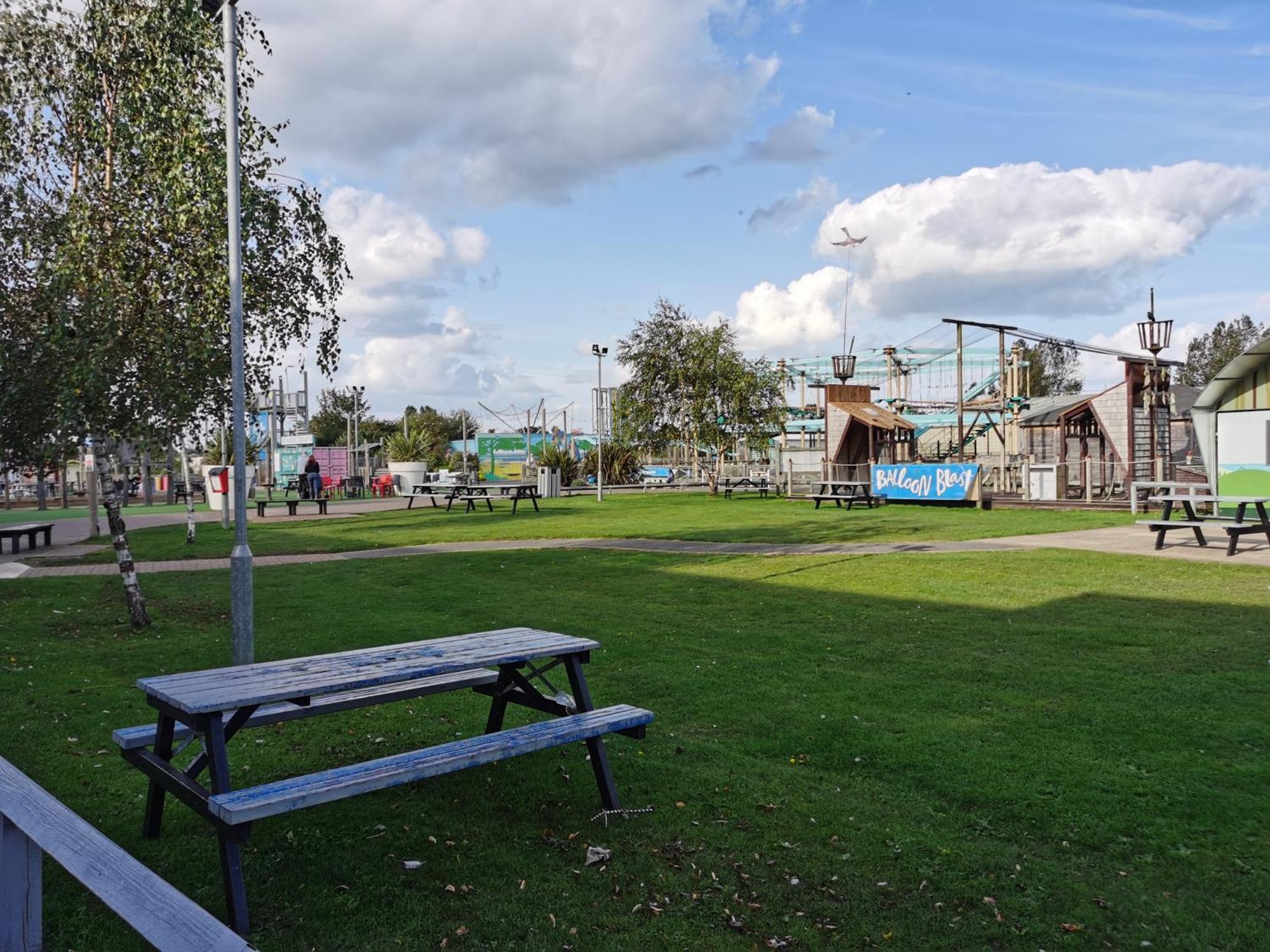 Golden Sands Beach Activities Sea Holiday Relax Mablethorpe Exterior foto